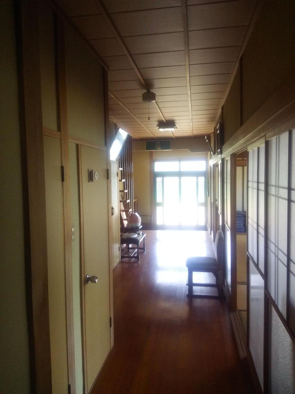 Minshuku Kamagari Hotel Kure Ngoại thất bức ảnh